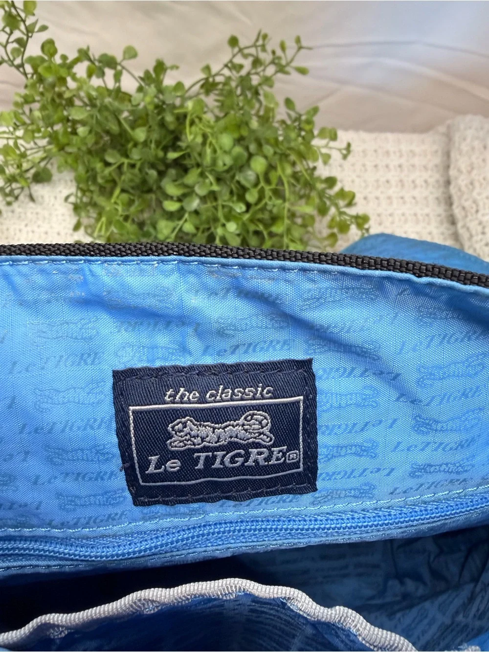 Le Tigre vintage cross body Bag with Blue Stitching